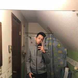 Meet your Posher, Moises